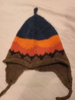 Hat 9, an unidentified hat