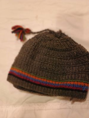 Hat 32, an unidentified hat